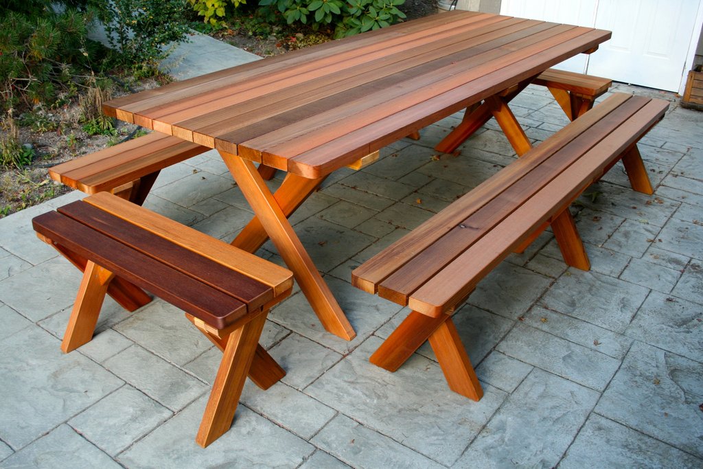 Beautiful Cedar Picnic Table