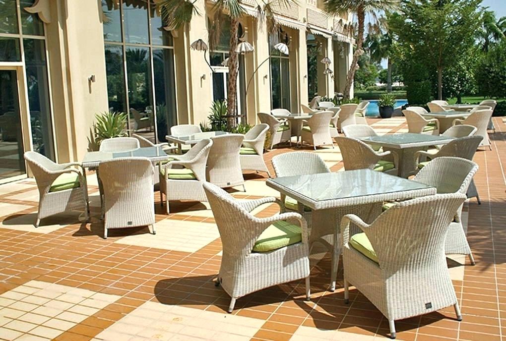 Best Outdoor Restaurant Furniture