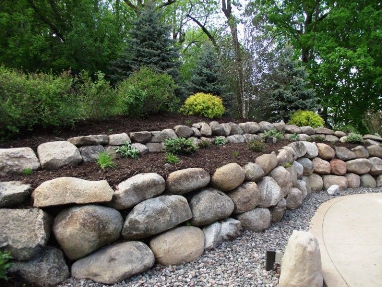 Big Boulder Retaining Wall — Randolph Indoor and Outdoor Design