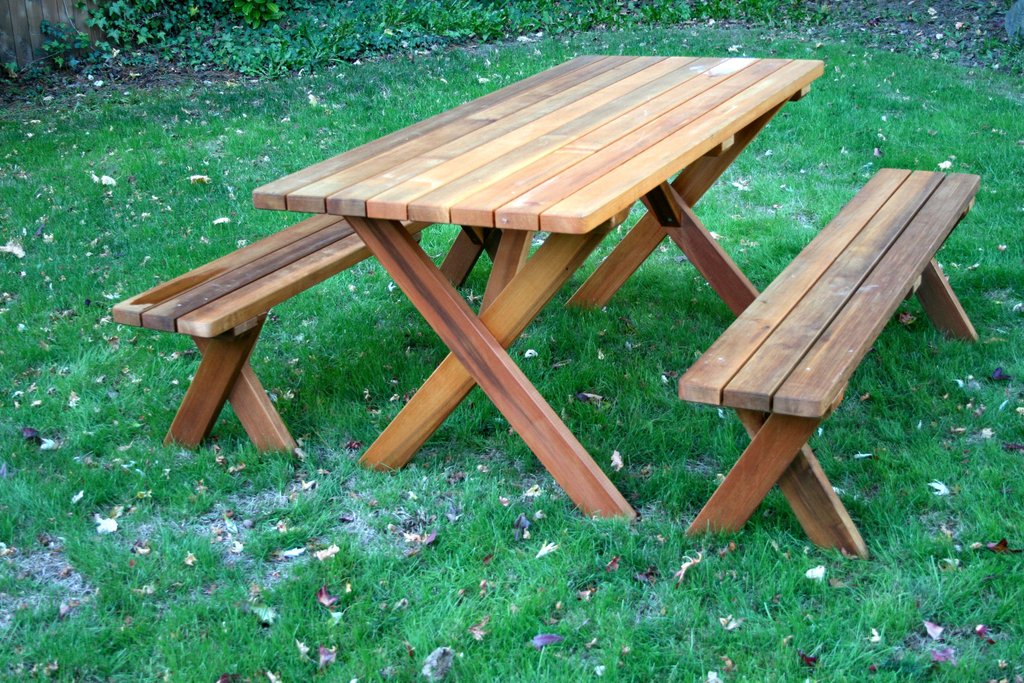 Classic Cedar Picnic Table
