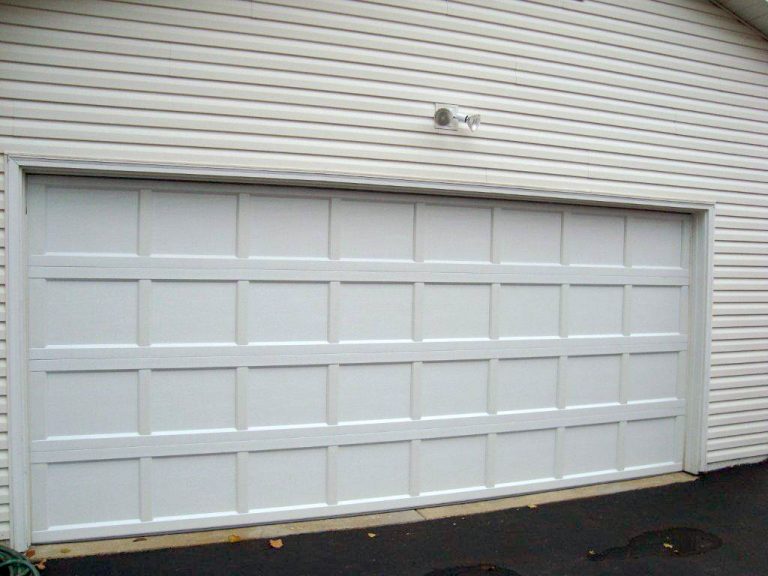 Fiberglass Garage Doors Residental — Randolph Indoor and Outdoor Design