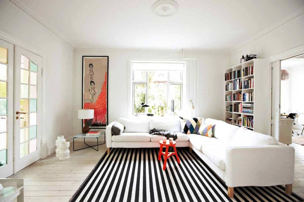 Black and White Rugs Features — Randolph Indoor and Outdoor Design