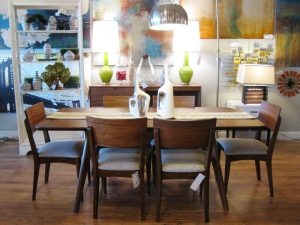Simple Centerpiece Ideas For Dining Room Table