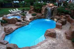 Dream Backyards With Pools