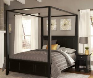 Full Canopy Bed With Trundle