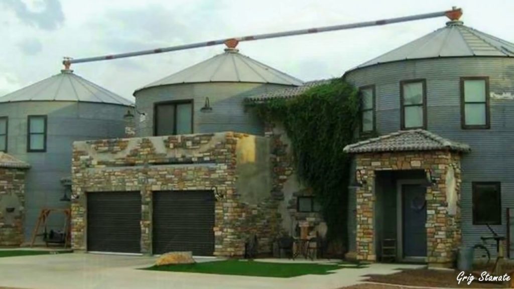 Converted Grain Silo House — Randolph Indoor and Outdoor Design