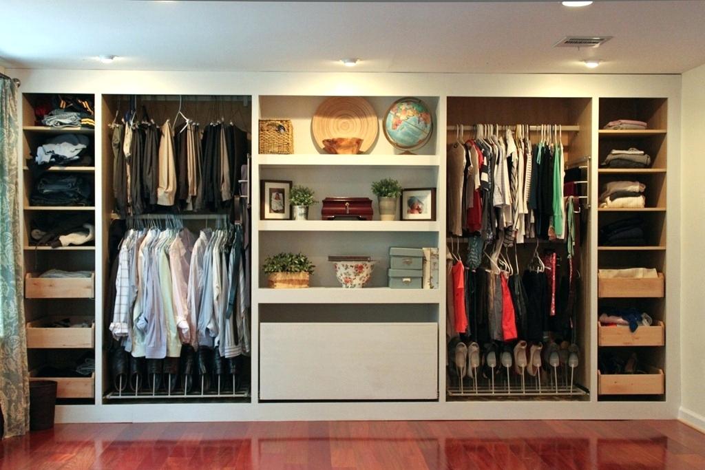 Modern Bedroom Closet Organizer