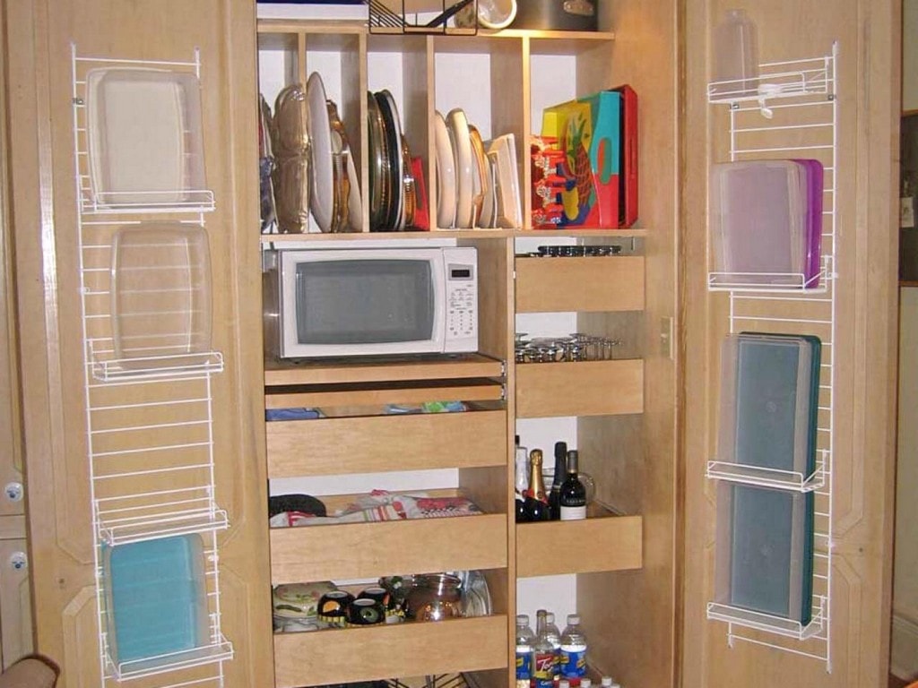 Simple Closet Door Organizer Rack