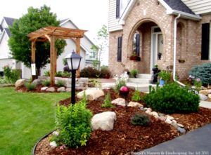 Front Yard Landscaping Ideas With Mulch