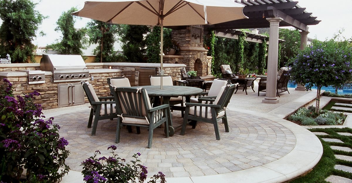 Paver Patio Ideas Dining
