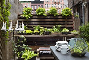 Small Patio Furniture Ideas and Pots