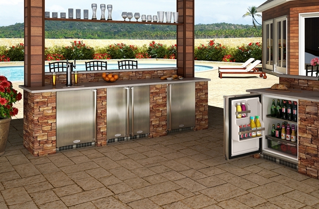Entertaining Outdoor Kitchen Beverage Center — Randolph Indoor and Outdoor Design