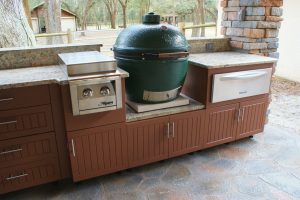 Average Green Egg Built In Outdoor Kitchen