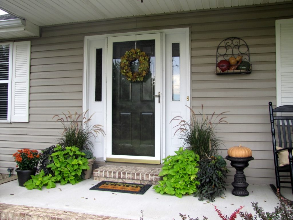 Diy Christmas Front Porch Planters — Randolph Indoor and Outdoor Design