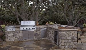 Exterior Eldorado Stone Outdoor Kitchen