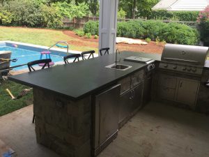 Fascinating Outdoor Kitchen Granite Countertops