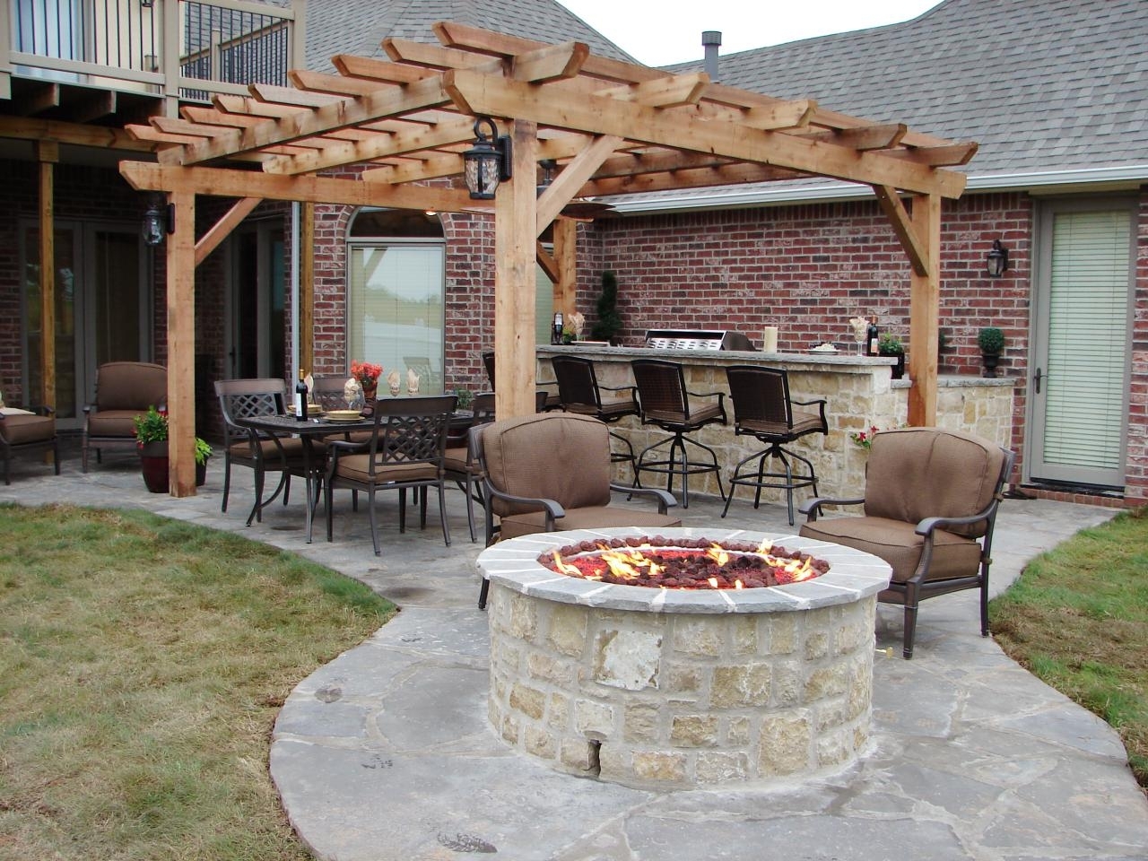 Inexpensive Outdoor Fireplace With Pergola