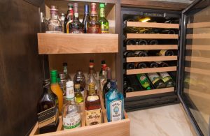 Liquor Cabinets That Lock