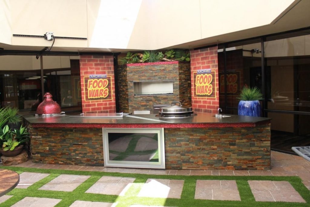 Outdoor Kitchen Cart Beverage Center With Fridge And Sink — Randolph