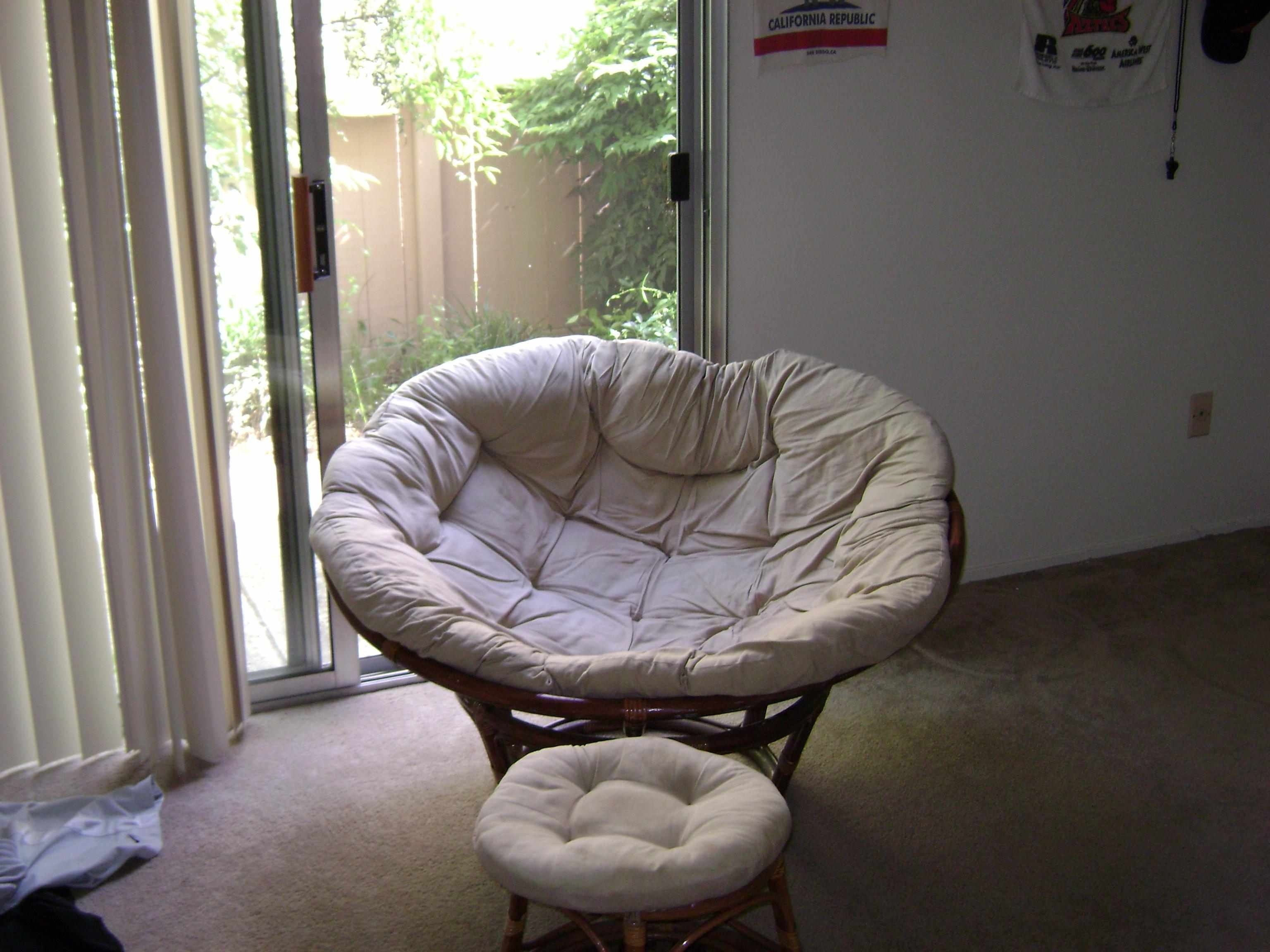 Oversized Papasan Folding Chair Indoors