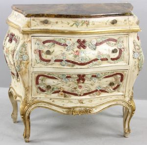 Small Elegant Bombe Chests