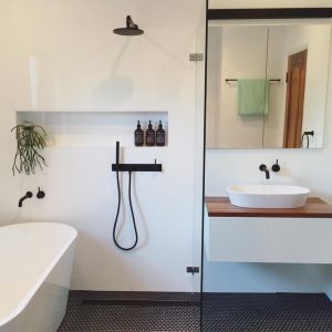 Small Master Bathroom Layout
