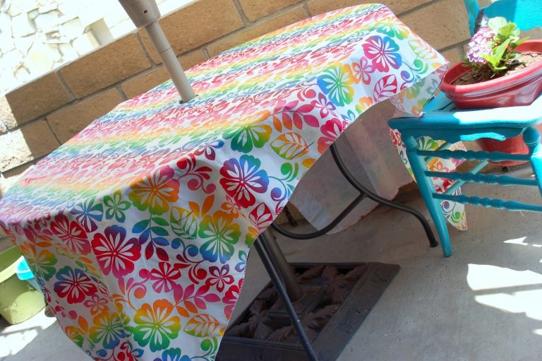 Flannel Backed Vinyl Tablecloth Roll — Randolph Indoor and Outdoor Design